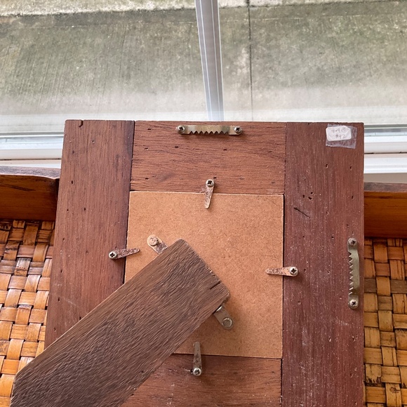 VTG Rustic Wooden Cream Colored Frame 8” x 8” Square - Picture 3 of 5